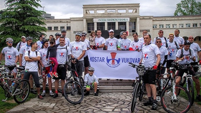 U biciklističkoj karavani prijateljstva Mostar - Vukovar sudjeluju i Gruđani