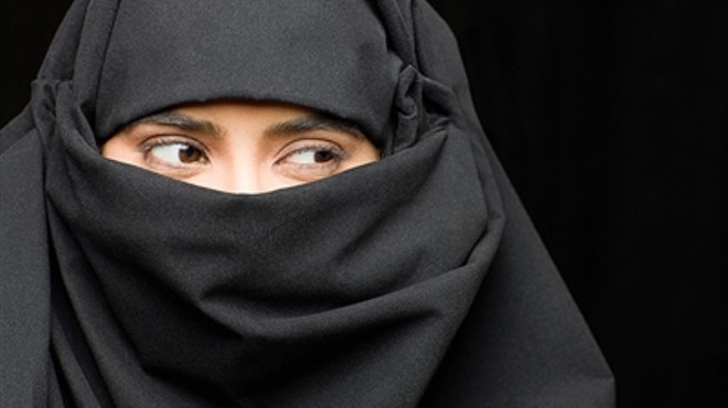Austrija zabranjuje nošenje burki: Milijarder najavio da će platiti sve kazne koje žene budu dobile