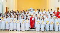 Gdje je Palić? Nadbiskup Cavalli krizmao 56 mladih u župi Međugorje