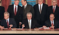 Na današnji dan, prije 28 godina, parafiran Daytonski mirovni sporazum