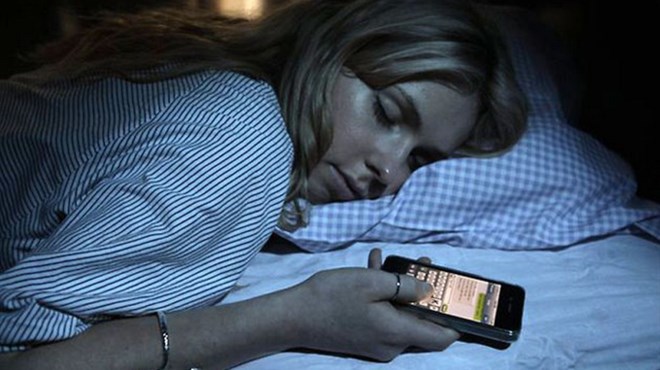 Zdrav život: Izbacite mobitele iz spavaće sobe