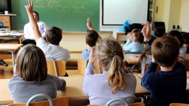 HRVATSKA:  Nastava u rujnu u školama, maske obavezne na hodnicima?