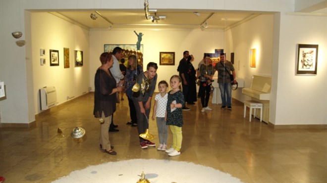 ŠIROKI BRIJEG: Otvorena izložba »66« u Franjevačkoj galeriji