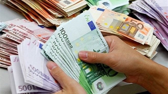 Euro slabi prema dolaru osmi tjedan, evo kakve su prognoze