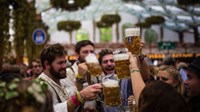 Oktoberfest nikad skuplji: Pivo 14,50 eura, kobasice oko 20 