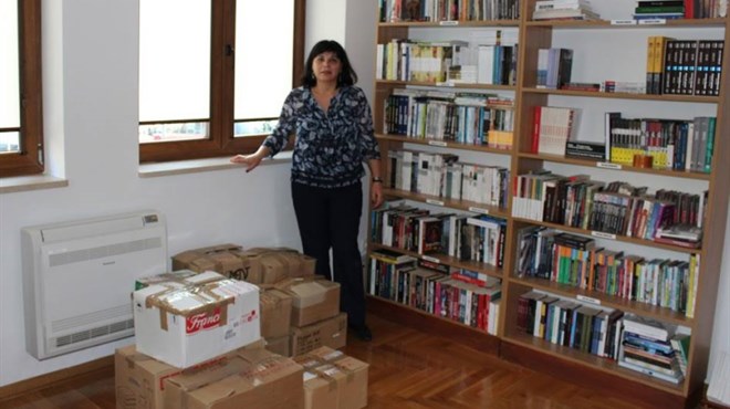 Književnica Milka Tica Gradskoj knjižnici Grude donirala vrijednu kolekciju književnih izdanja