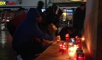 FOTO/VIDEO Molitve i svijeće za generala Praljka i ostale u Haagu, u Mostaru se zatvaraju kafići i klubovi 