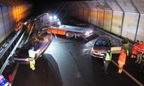 FOTO: Državljanin BiH izazvao kaos na autocesti: Ispali mu Clio i Megane s prikolice