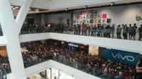Čak 11 tisuća ljudi čekalo u redu za Appleove uređaje