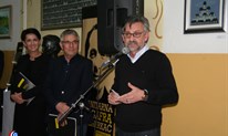 FOTO U Grudama otvorena humanitarna putujuća izložba ''Pomozimo zajedno!'' kojom se pomaže izgradnja Doma Fra Mladen Hrkać u Zagrebu