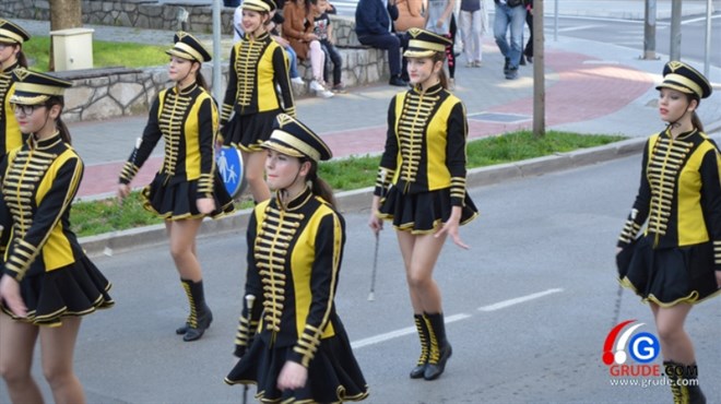 FOTO: Mažoretkinje, Hrvatska glazba Mostar i visoki uzvanici uveličali otvaranje 'Mostarskog proljeća'