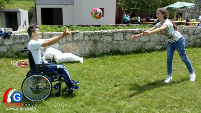 Izlet na Blidinje osoba sa invaliditetom Grude i Široki Brijeg FOTO