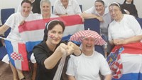 FEŠTA U SAMOSTANU: Časne sestre proslavile pobjedu Vatrenih s hrvatskom zastavom na čelu i obrazima!