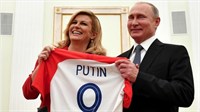 Putin dobio na dar kockasti dres