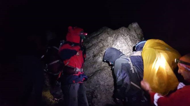 FOTO: Planinare na Velebitu zahvatila oluja, spašeni su u dramatičnoj akciji