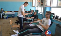 GRUDE: 54. maturanta odazvala se dobrovoljnom darivanju krvi FOTO