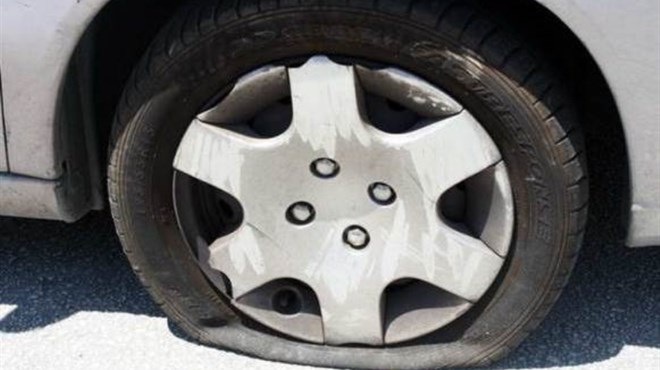 U JEDNOJ NOĆI: Probušene gume na 50 putničkih automobila