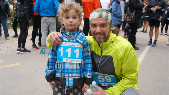 4-godišnji Emil iz Makarske je svjetsko čudo: Trči 10 kilometara za sat vremena