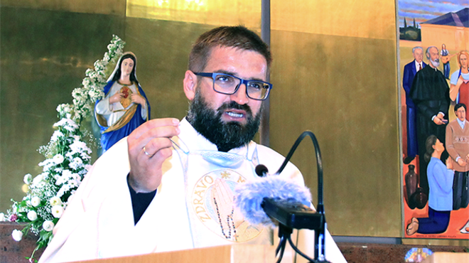 Nećak pomoćnog biskupa u BiH na misi poručio: Ženim se