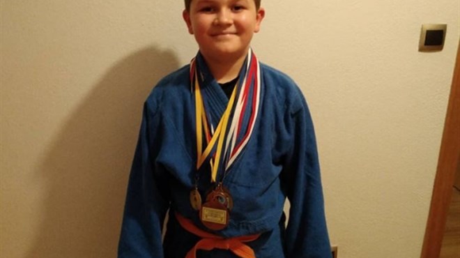 Ima osam godina, deset medalja i najperspektivniji je sportaš općine Travnik