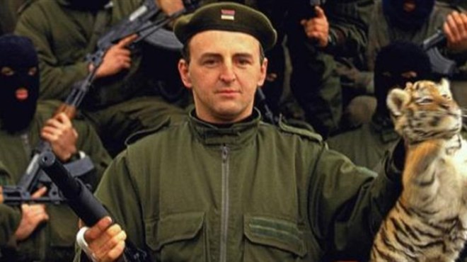 KRIMINALAC PROPJEVAO - 'Arkana je ubio Milošević kako ne bi svjedočio protiv njega u Haagu, a da su surađivali osobno sam se uvjerio na hrvatskom ratištu' 