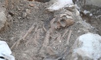 SPLIT: Ispod kamenih ploča na trgu našli ljudski kostur!