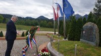 Čović položio cvijeće pred spomenikom žrtvama na Bleiburškom polju