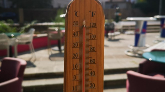 Mostar: Termometar zakucao na + 50