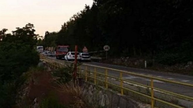 FOTO: Teška prometna nesreća u Klobuku sa smrtnim ishodom