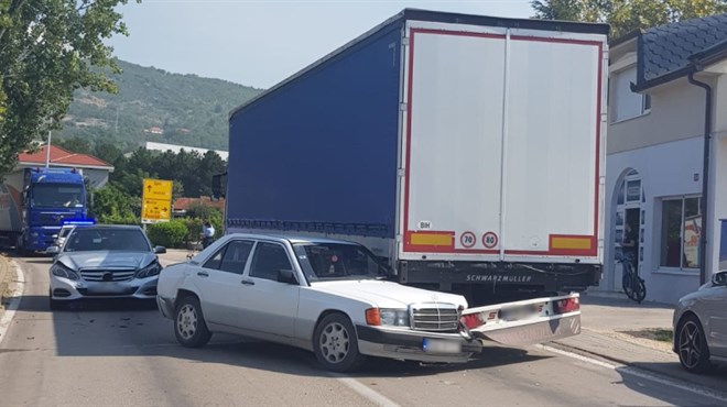 Prometna nesreća više vozila u Grudama