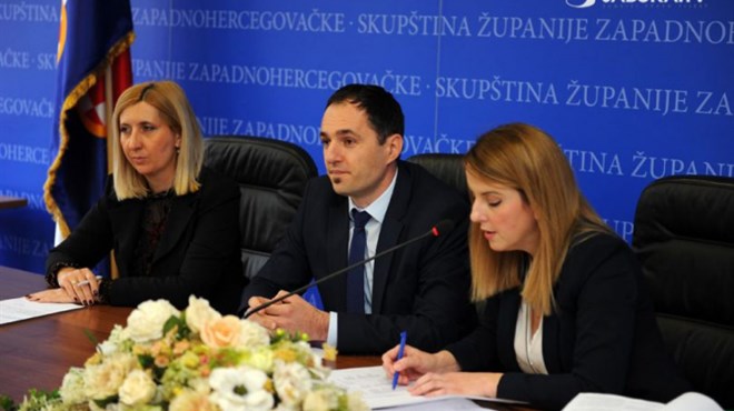 Jelčić ostaje na čelu Skupštine, Usvojena odluka o privremenom financiranju ŽZH