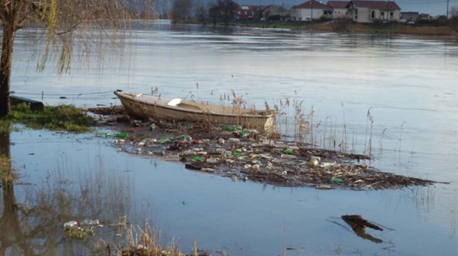 Svakog sata Neretva u more donese 15 kg plastike