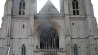 Uhićen muškarac koji se dovodi u vezu sa požarom francuske katedrale