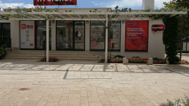 FOTO: U Grudama otvoren novi HT ERONET prodajni centar