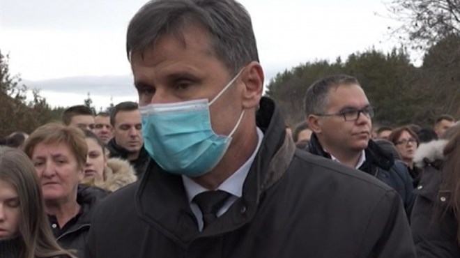 Premijer Fadil Novalić došao na ispraćaj u Rakitno: Ovo je nezapamćena tragedija