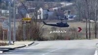 Široki Brijeg: Helikopter niskim letom uznemirio građane pa sletio u polje VIDEO