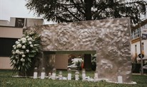 (FOTO) Otkriven spomenik za sve poginule i umrle studente i djelatnike Sveučilišta u Mostaru