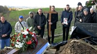 Derventa se oprostila od Marka Mišića, Hrvata kojeg su dvojica srpskih kriminalaca pretukla i ubila prije mjesec dana