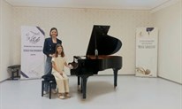 Klara Kvesić i Nika Filipović najbolje na klaviru! Osvojile prvu nagradu na međunarodnom natjecanju!